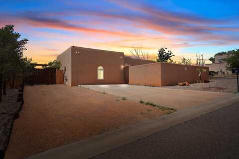 3 GENIE Court, Los Lunas, NM 87031