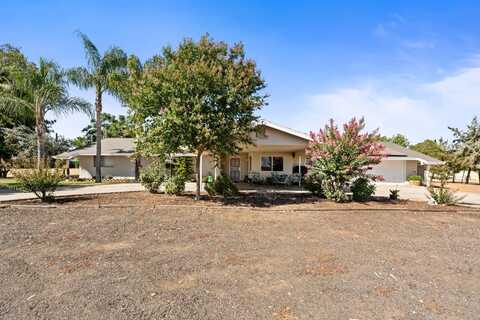3298 Zediker Avenue N, Sanger, CA 93657