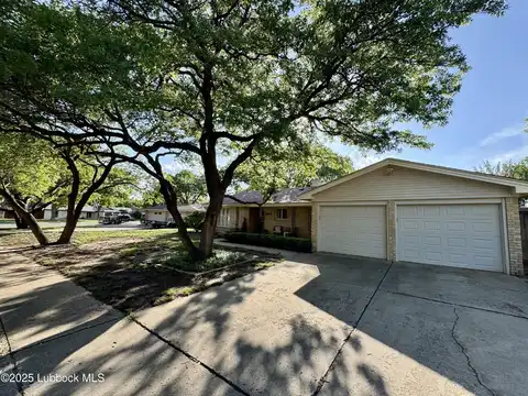 6806 Norfolk Avenue, Lubbock, TX 79413