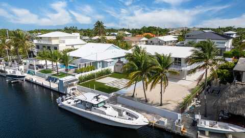 392 Laguna Avenue, Key Largo, FL 33037