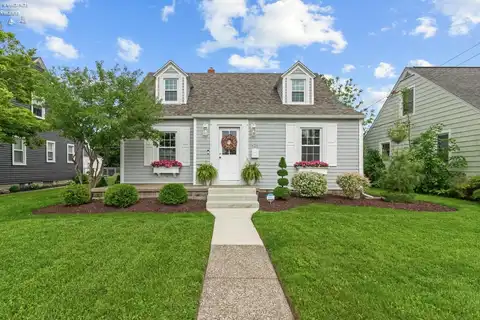 625 Laurel Avenue, Port Clinton, OH 43452