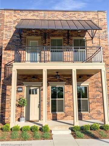 9205 R. A. Young Jr. DR, Fort Smith, AR 72916
