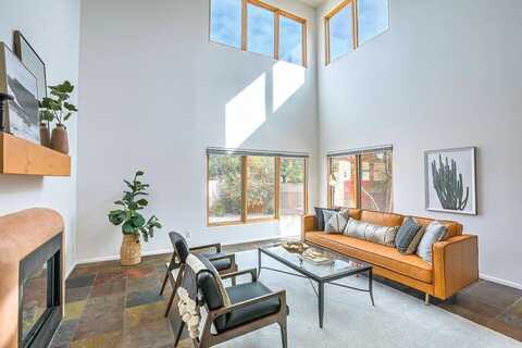 5524 POBLANOS Court NW, Albuquerque, NM 87107