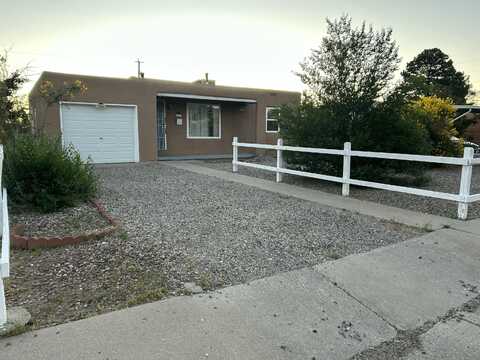 529 CAGUA Drive SE, Albuquerque, NM 87108