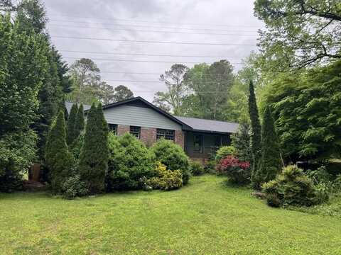 7235 Thornhill Lane NE, Atlanta, GA 30328