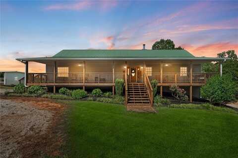 220 Mountain Creek Rd, Bowdon, GA 30108