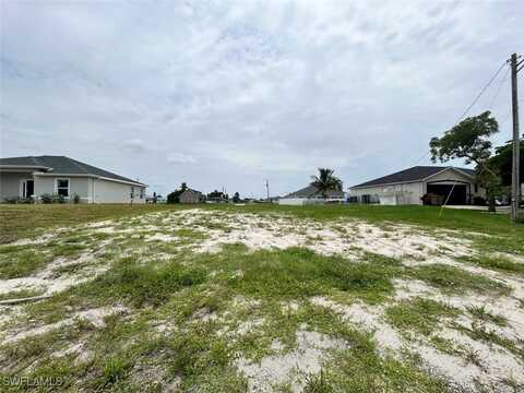 328 Wilmington Parkway, Cape Coral, FL 33993