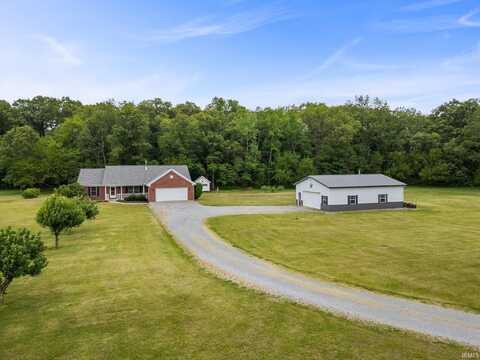 4170 W 500 N, Wolcott, IN 47995
