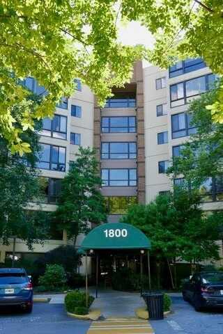 1800 Clairmont Lake, Decatur, GA 30033