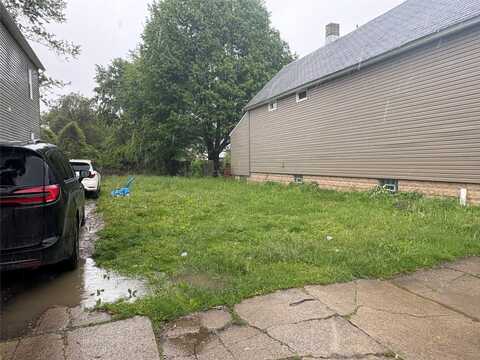 727 E 8TH Street, Erie, PA 16503