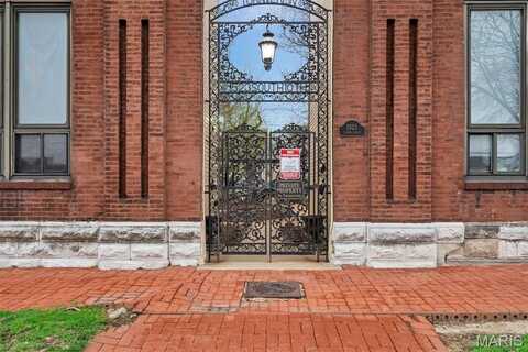 1523 S 10th Street, Saint Louis, MO 63104