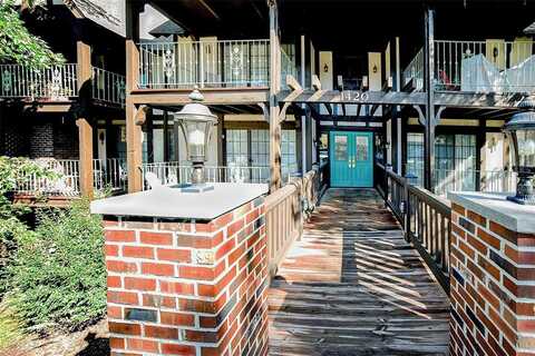 1420 Heritage Landing #303, Saint Charles, MO 63303