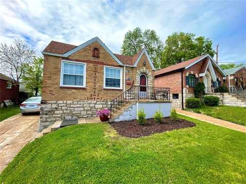 453 Winston Drive, Saint Louis, MO 63125