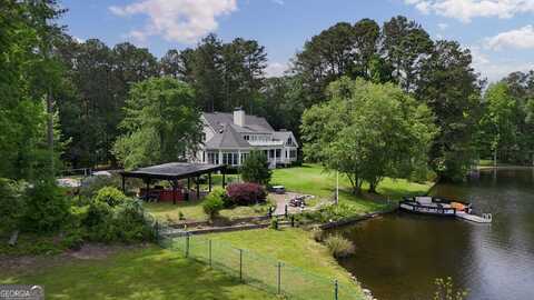 625 W Lake, Oxford, GA 30054