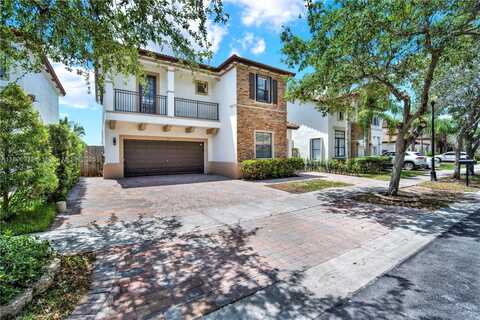 557 SE 37th Pl, Homestead, FL 33033
