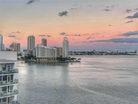 1420 Brickell Bay Dr, Miami, FL 33131