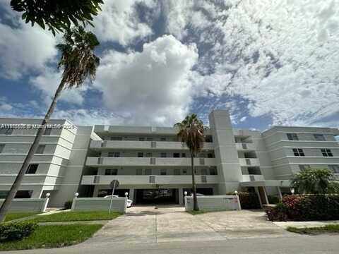 3527 NE 168th St, North Miami Beach, FL 33160