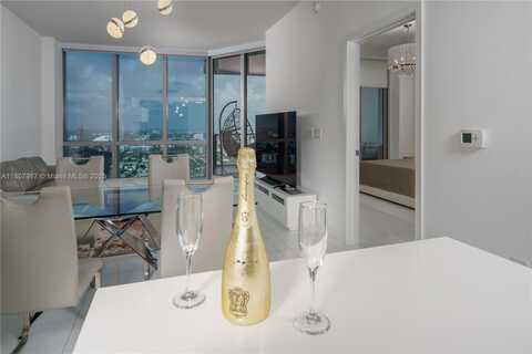 851 NE 1st Ave, Miami, FL 33132
