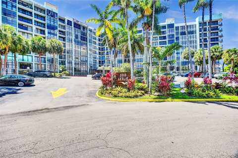 200 Leslie Dr, Hallandale Beach, FL 33009