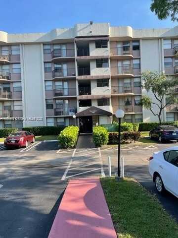 2701 Riverside Dr, Coral Springs, FL 33065