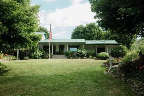 40 CEMETERY Road, Spring Creek, PA 16436