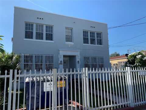 3364 SW 2nd St, Miami, FL 33135