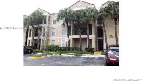 949 Riverside Dr, Coral Springs, FL 33071