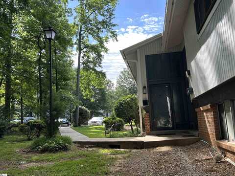 111 Briarview Circle, Greenville, SC 29615