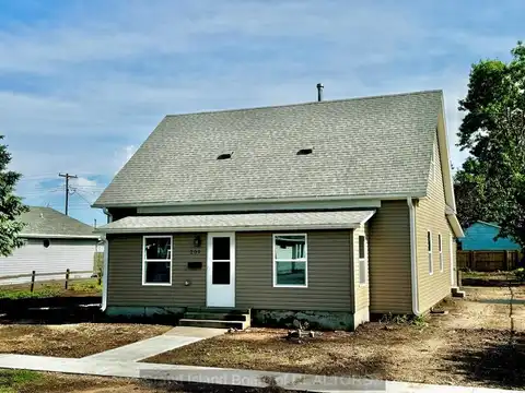 209 E Plum, Doniphan, NE 68832