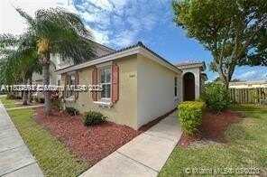1060 NE 42nd Ter, Homestead, FL 33033