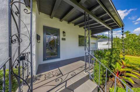 1000 Plover Ave, Miami Springs, FL 33166