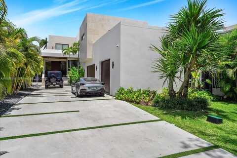 715 NE 77th St, Miami, FL 33138