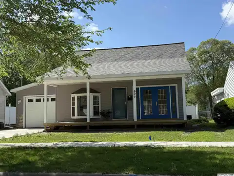 925 9th NE, MASON CITY, IA 50401
