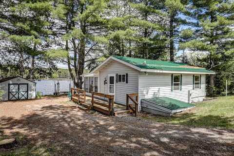 2246 MARTIN DR, Tomahawk, WI 54487