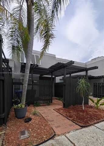 1584 NW 113th Way, Pembroke Pines, FL 33026
