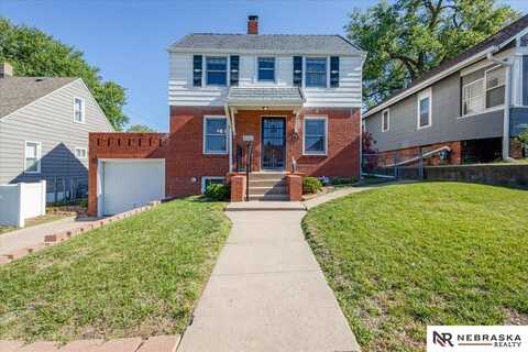 4542 Charles Street, Omaha, NE 68132