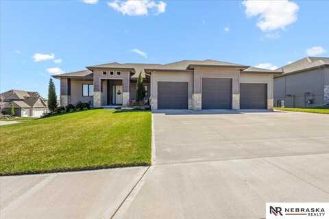 12601 S 78TH Street, Papillion, NE 68046