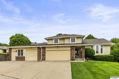 13952 Frederick Circle, Omaha, NE 68138