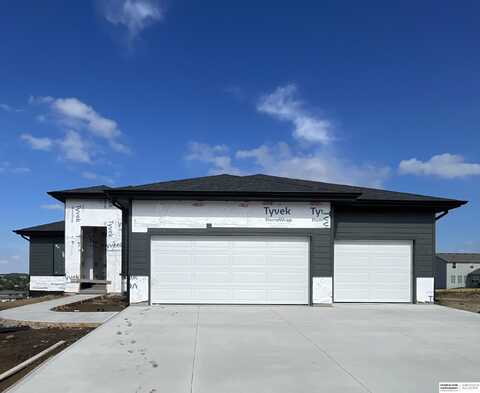 10915 N 161st Avenue, Bennington, NE 68007