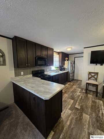 5702 N 16th Street, Omaha, NE 68110