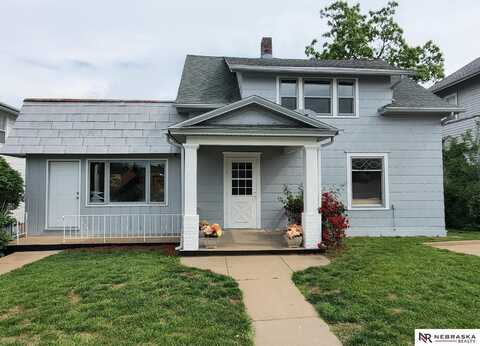 6512 Maple Street, Omaha, NE 68104