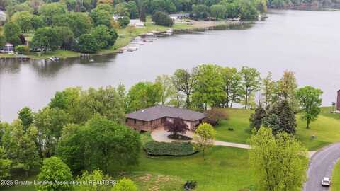 10949 Lakeside Drive, Perrinton, MI 48871