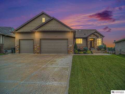 9656 White Pine Road, Lincoln, NE 68505