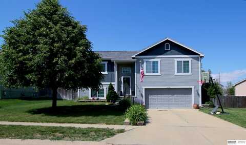 21006 Paradise Drive, Gretna, NE 68028