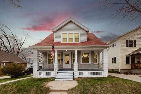 169 N 77th St, Milwaukee, WI 53213