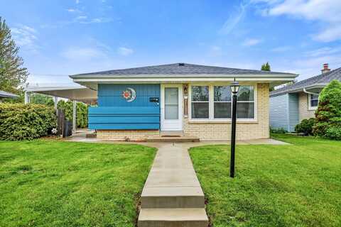 7902 W Howard Ave, Milwaukee, WI 53220