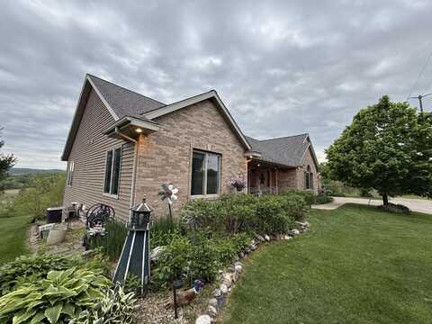 W20841 Brenegan Ln, Galesville, WI 54630
