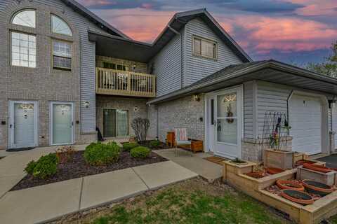 9436 W Loomis Rd, Franklin, WI 53132