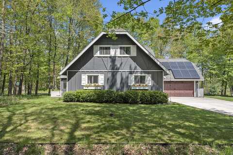 9787 Center Lane, Stanwood, MI 49346