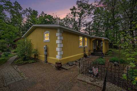 4958 Juniper Ridge, Newaygo, MI 49337